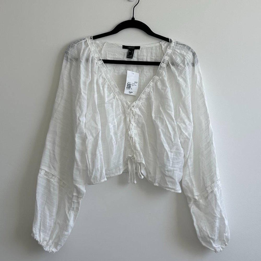 NWT Forever 21 White Cropped V-Neck Tie Top with Embroidery Detail Sz L